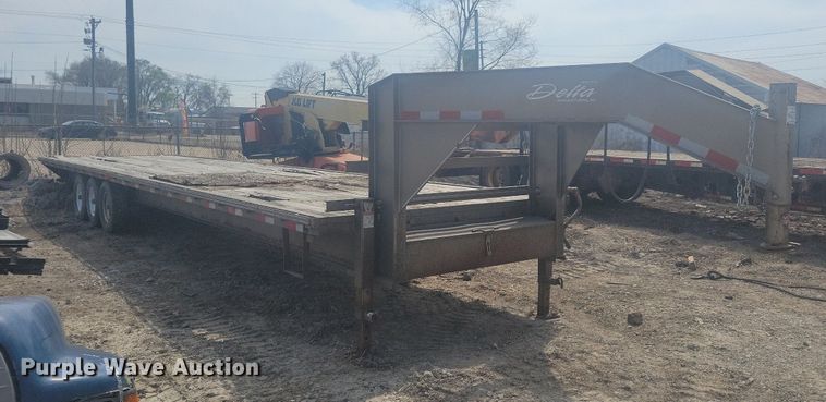 image for item MO9661 2007 Delta  Equipment trailer
