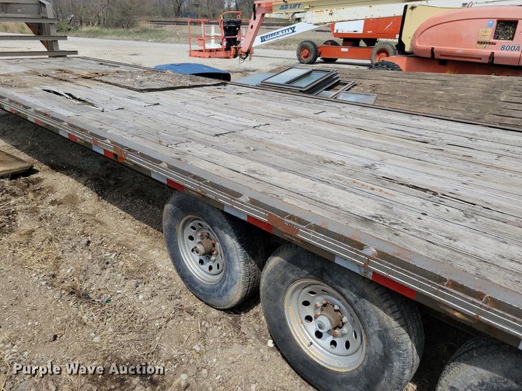 image for item MO9661 2007 Delta  Equipment trailer