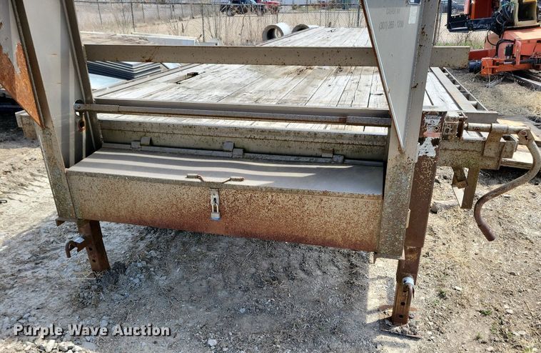 image for item MO9661 2007 Delta  Equipment trailer