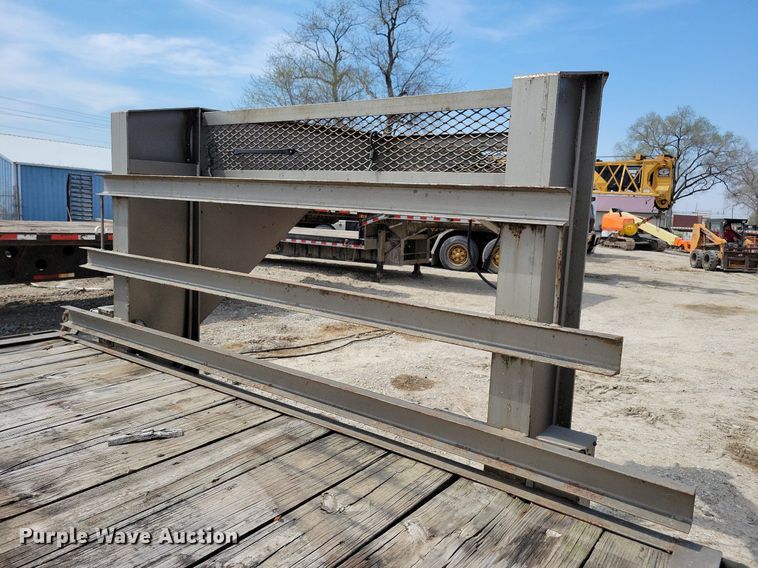 image for item MO9661 2007 Delta  Equipment trailer