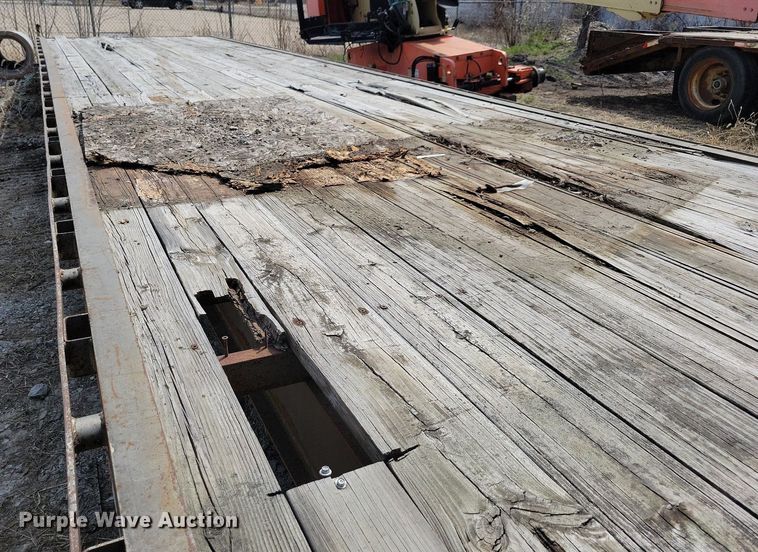 image for item MO9661 2007 Delta  Equipment trailer