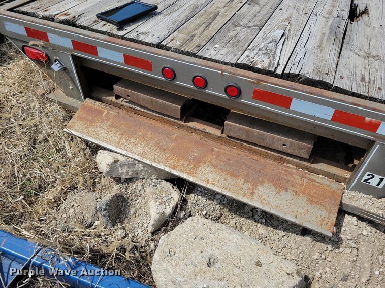 image for item MO9661 2007 Delta  Equipment trailer