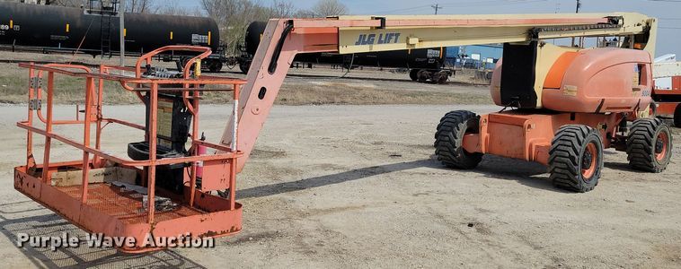 image for item MO9662 2001 JLG 800A  boom lift