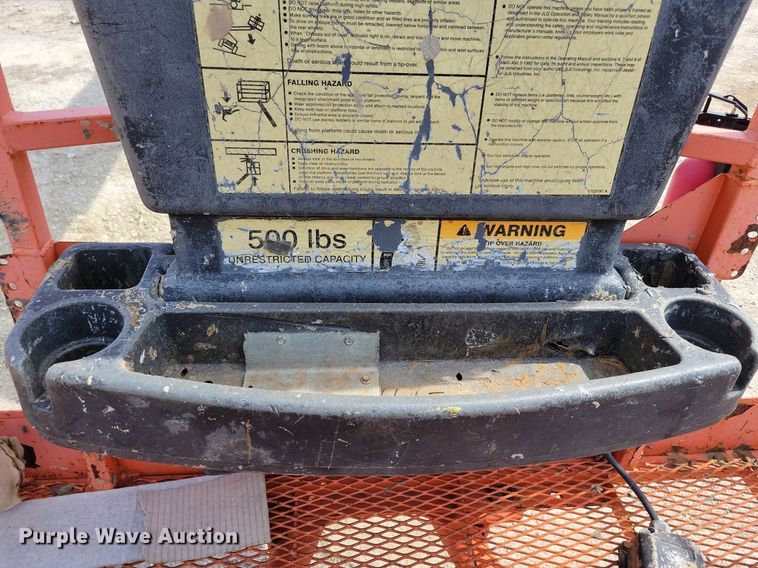 image for item MO9662 2001 JLG 800A  boom lift