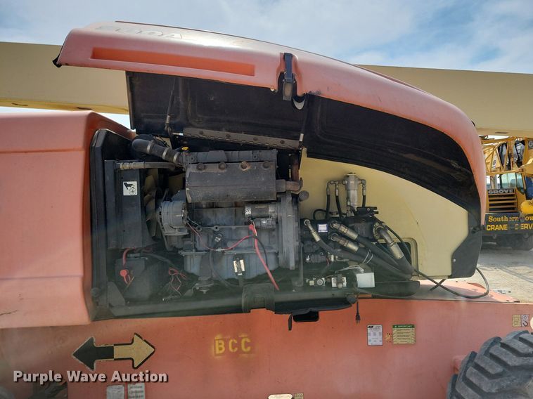 image for item MO9662 2001 JLG 800A  boom lift