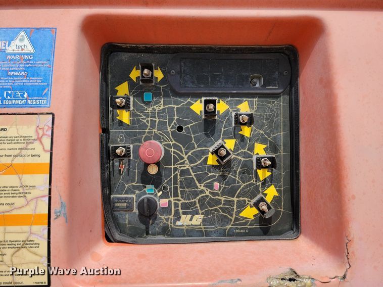 image for item MO9662 2001 JLG 800A  boom lift