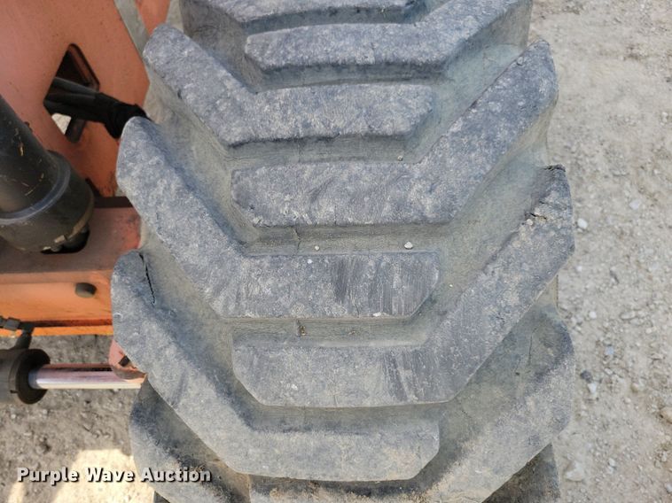 image for item MO9662 2001 JLG 800A  boom lift