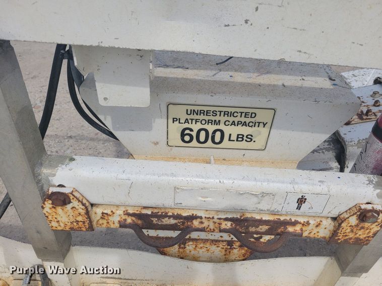 image for item MO9663 Snorkel TB80  boom lift