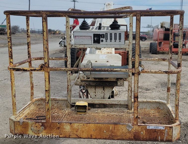 image for item MO9664 1999 Snorkel TB80  boom lift