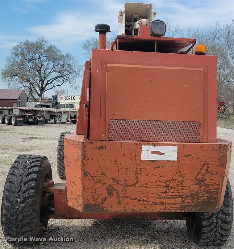 image for item MO9664 1999 Snorkel TB80  boom lift