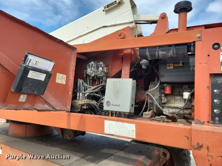 image for item MO9664 1999 Snorkel TB80  boom lift