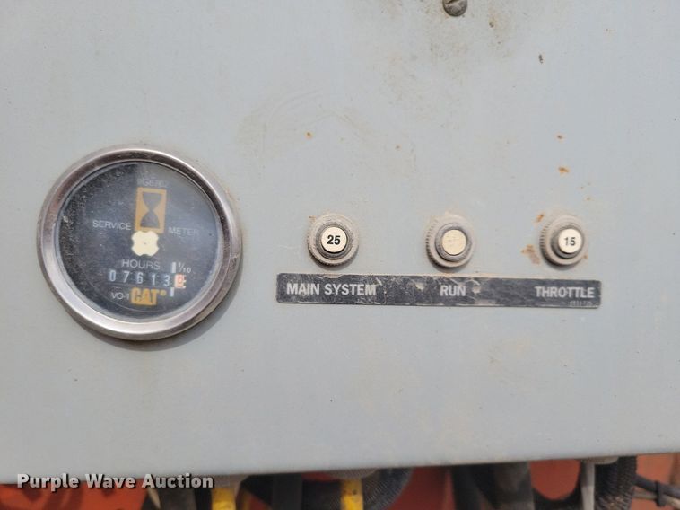 image for item MO9664 1999 Snorkel TB80  boom lift