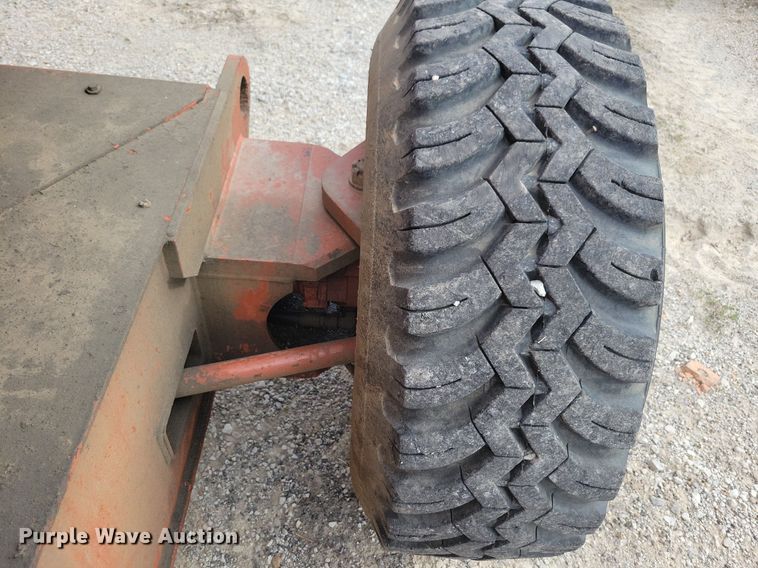 image for item MO9664 1999 Snorkel TB80  boom lift