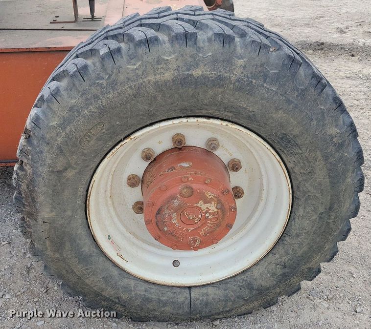 image for item MO9664 1999 Snorkel TB80  boom lift