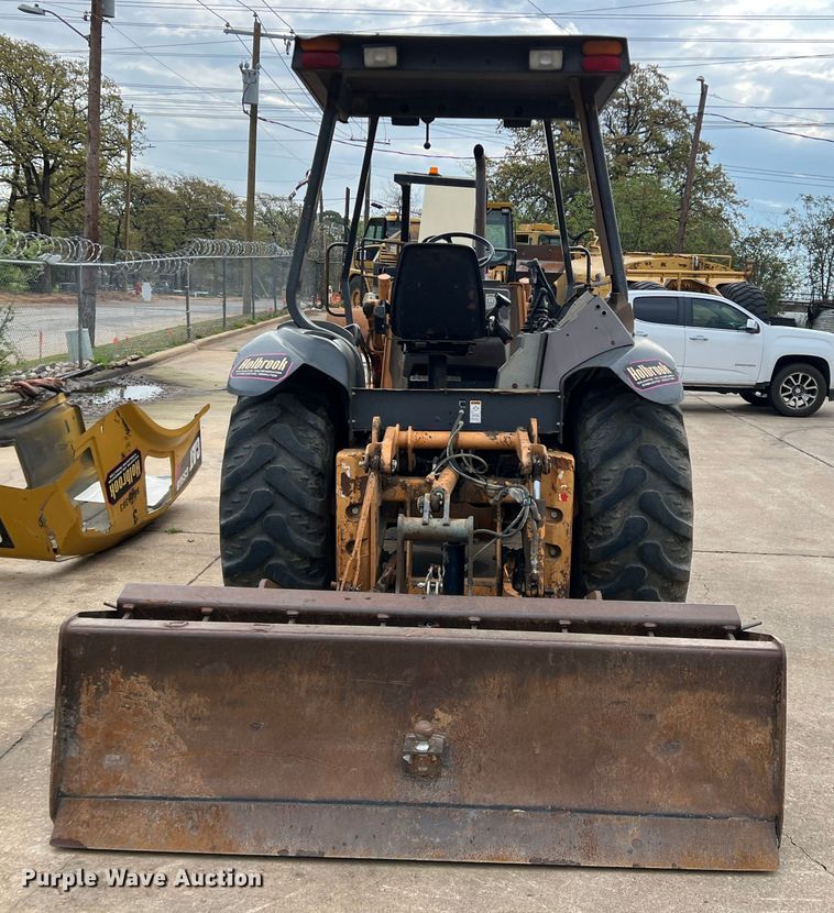 image for item MQ9867 2002 Case 570M XT  landscape tractor