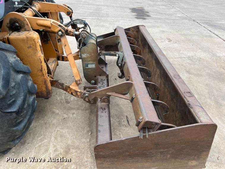 image for item MQ9867 2002 Case 570M XT  landscape tractor