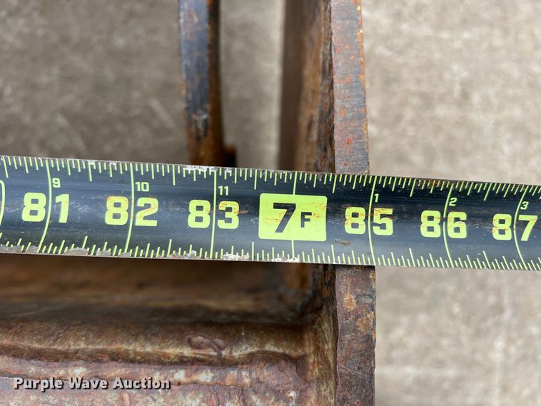 image for item MQ9867 2002 Case 570M XT  landscape tractor