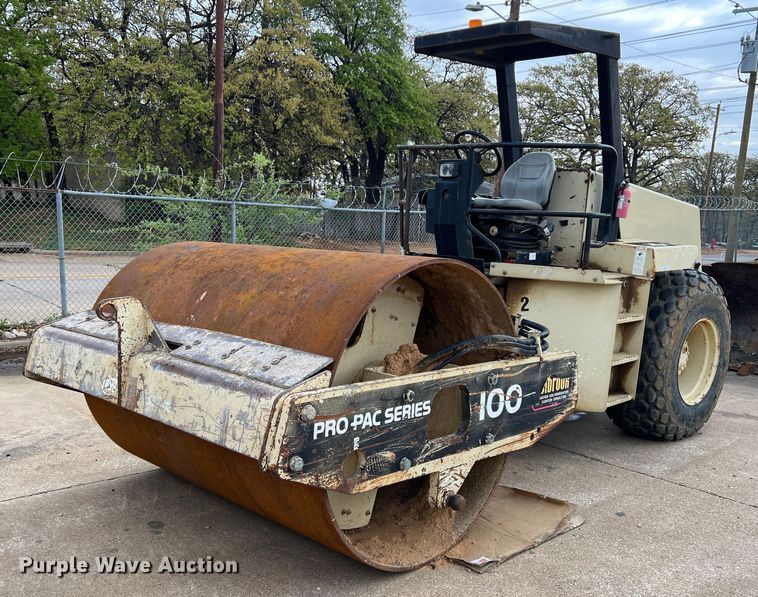 image for item MQ9868 1998 Ingersoll Rand SD100D TF  single drum vibratory roller