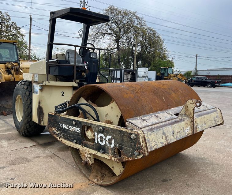 image for item MQ9868 1998 Ingersoll Rand SD100D TF  single drum vibratory roller