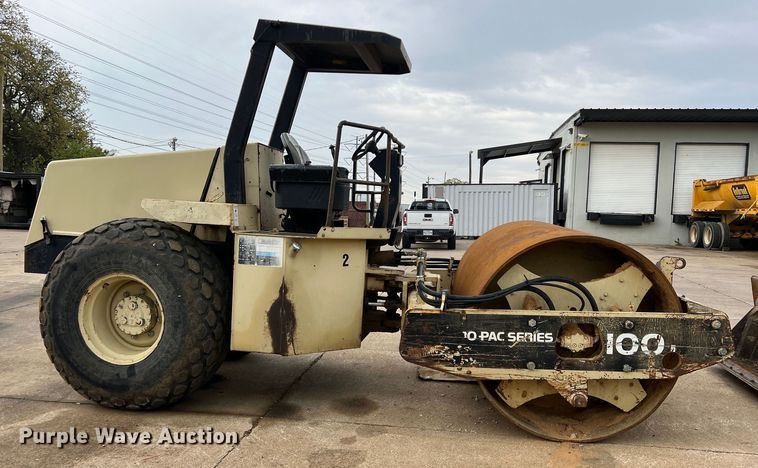 image for item MQ9868 1998 Ingersoll Rand SD100D TF  single drum vibratory roller