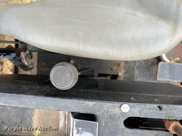 image for item MQ9868 1998 Ingersoll Rand SD100D TF  single drum vibratory roller