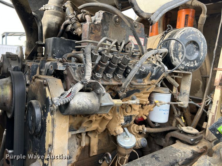 image for item MQ9868 1998 Ingersoll Rand SD100D TF  single drum vibratory roller