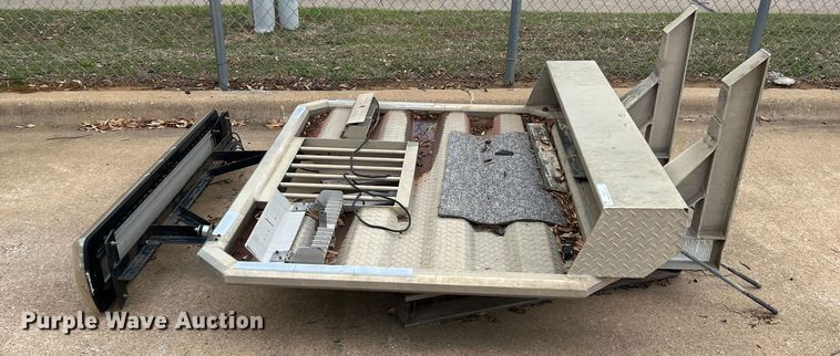 image for item MQ9869 Protech  headache rack