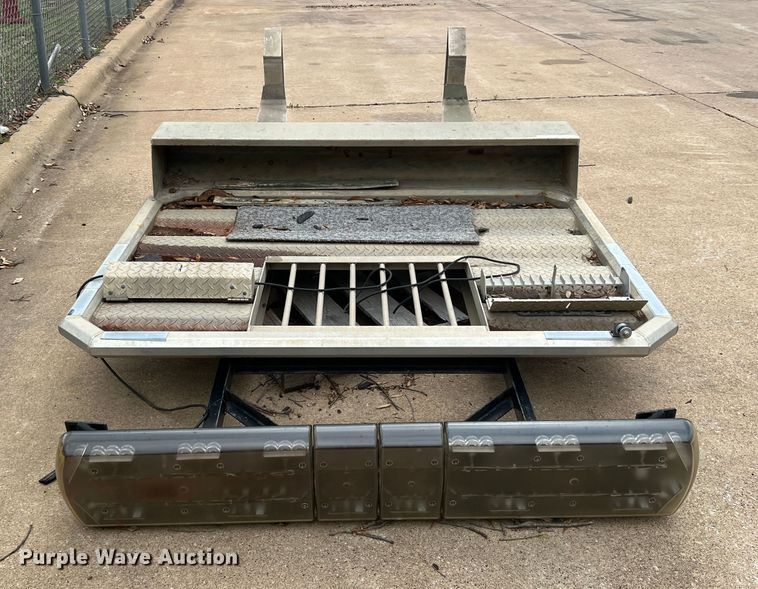 image for item MQ9869 Protech  headache rack