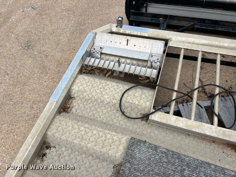 image for item MQ9869 Protech  headache rack