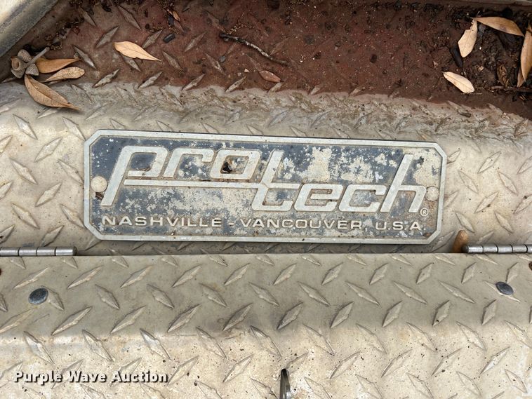 image for item MQ9869 Protech  headache rack