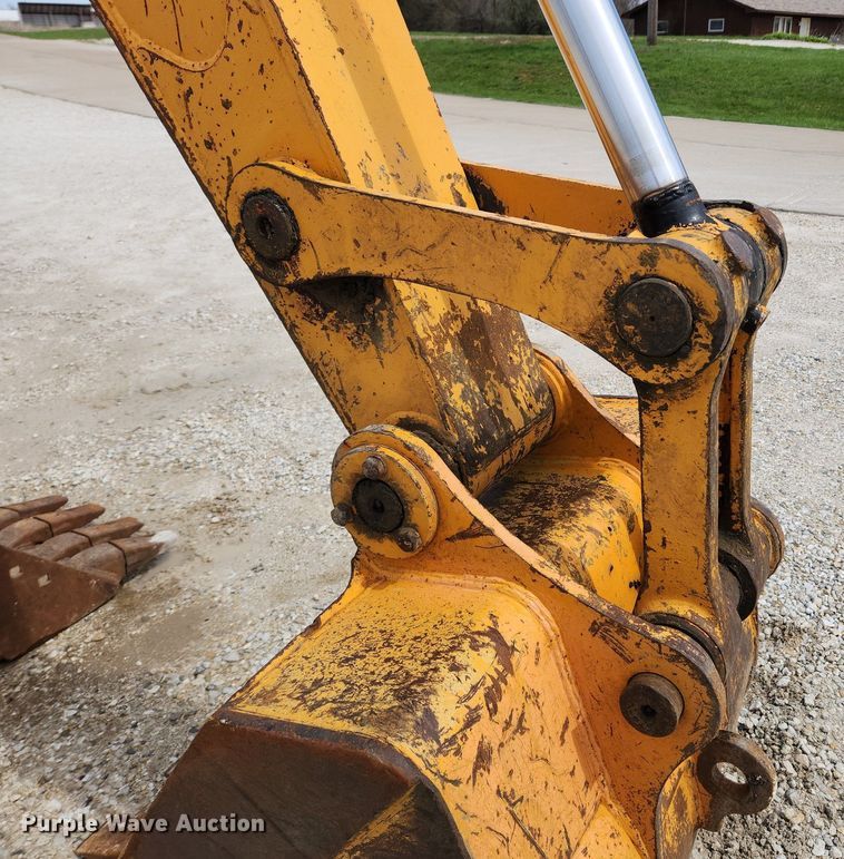 image for item MW9651 2000 Hyundai Robex 130LC-3  excavator