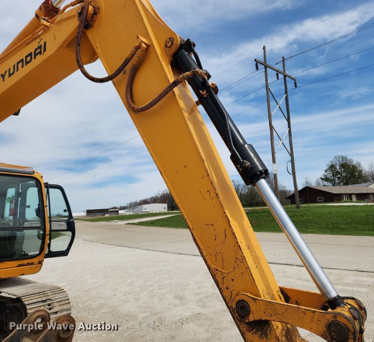 image for item MW9651 2000 Hyundai Robex 130LC-3  excavator