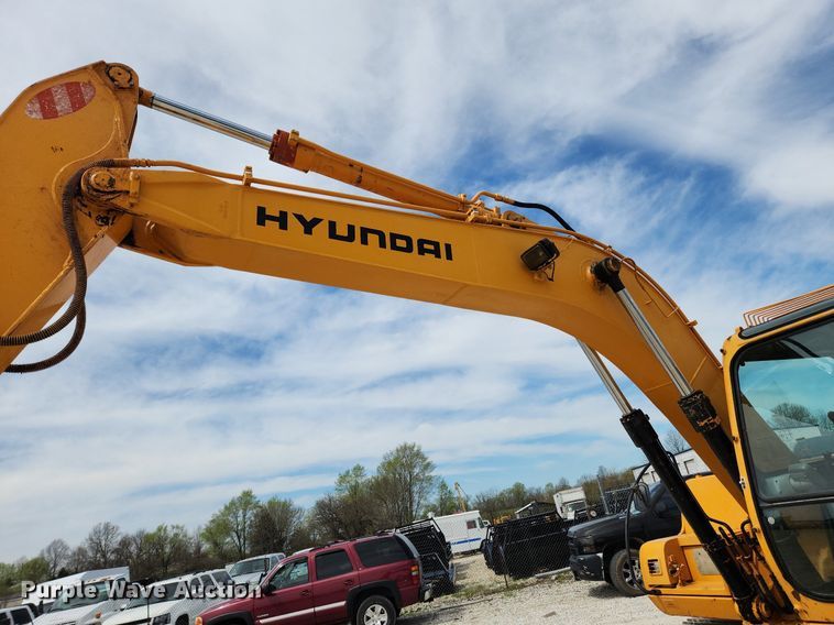 image for item MW9651 2000 Hyundai Robex 130LC-3  excavator