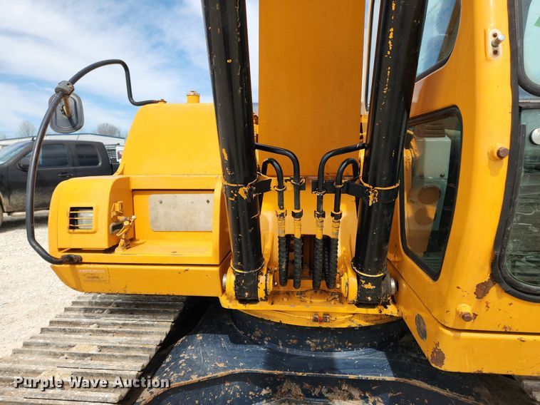 image for item MW9651 2000 Hyundai Robex 130LC-3  excavator