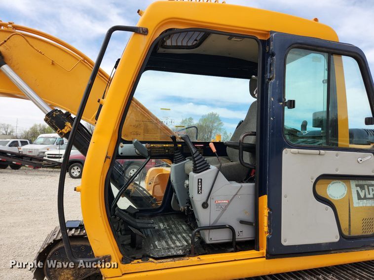 image for item MW9651 2000 Hyundai Robex 130LC-3  excavator