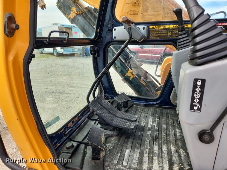 image for item MW9651 2000 Hyundai Robex 130LC-3  excavator