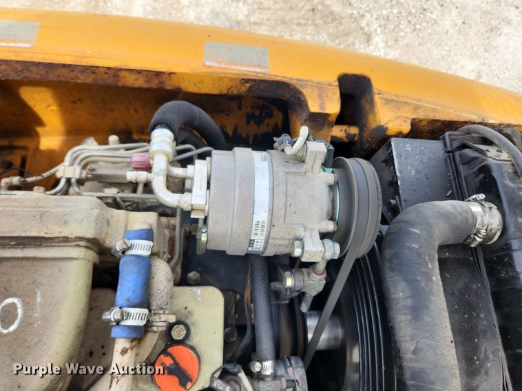 image for item MW9651 2000 Hyundai Robex 130LC-3  excavator