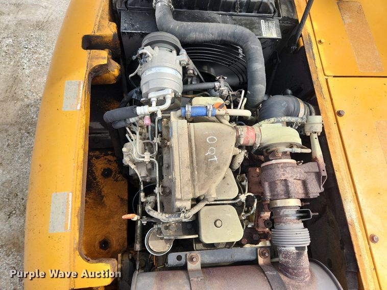 image for item MW9651 2000 Hyundai Robex 130LC-3  excavator