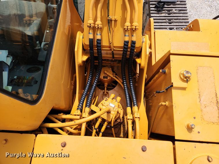 image for item MW9651 2000 Hyundai Robex 130LC-3  excavator