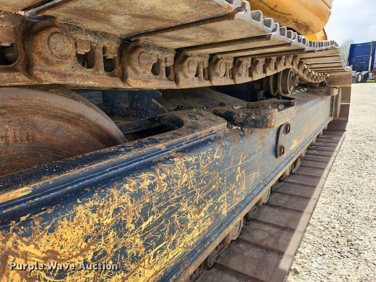 image for item MW9651 2000 Hyundai Robex 130LC-3  excavator