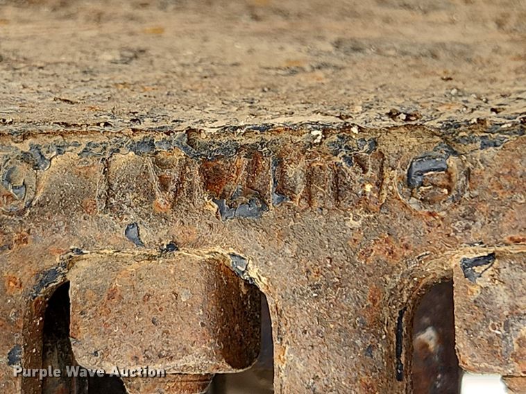 image for item MW9651 2000 Hyundai Robex 130LC-3  excavator