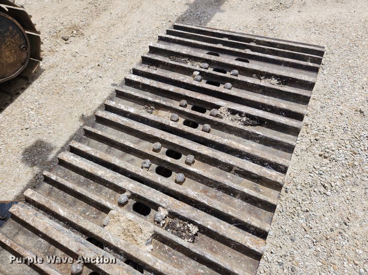 image for item MW9651 2000 Hyundai Robex 130LC-3  excavator