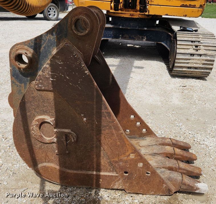image for item MW9651 2000 Hyundai Robex 130LC-3  excavator