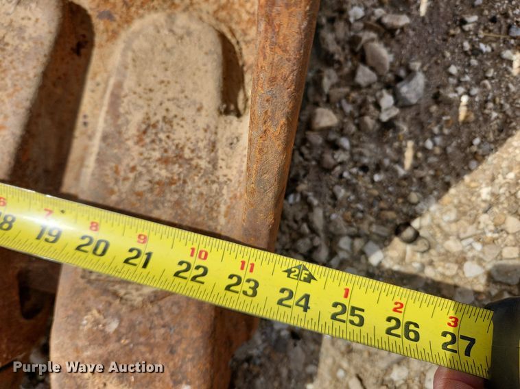 image for item MW9651 2000 Hyundai Robex 130LC-3  excavator