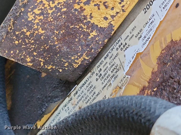 image for item MW9662 2005 Peterbilt 335  flatbed truck