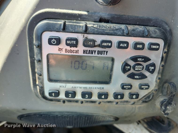 image for item MW9663 2018 Bobcat T770  tracked skid steer loader