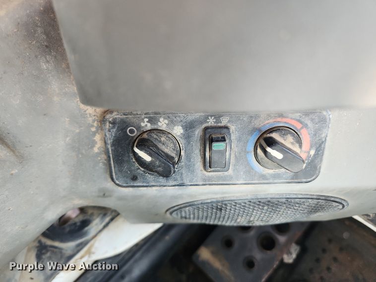 image for item MW9663 2018 Bobcat T770  tracked skid steer loader