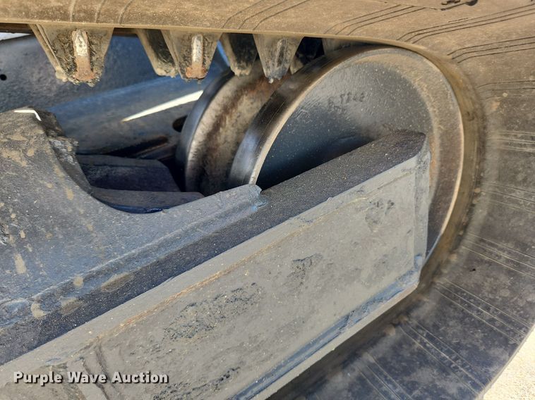 image for item MW9663 2018 Bobcat T770  tracked skid steer loader