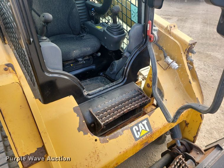 image for item MX9615 2016 Caterpillar 259D  tracked skid steer loader