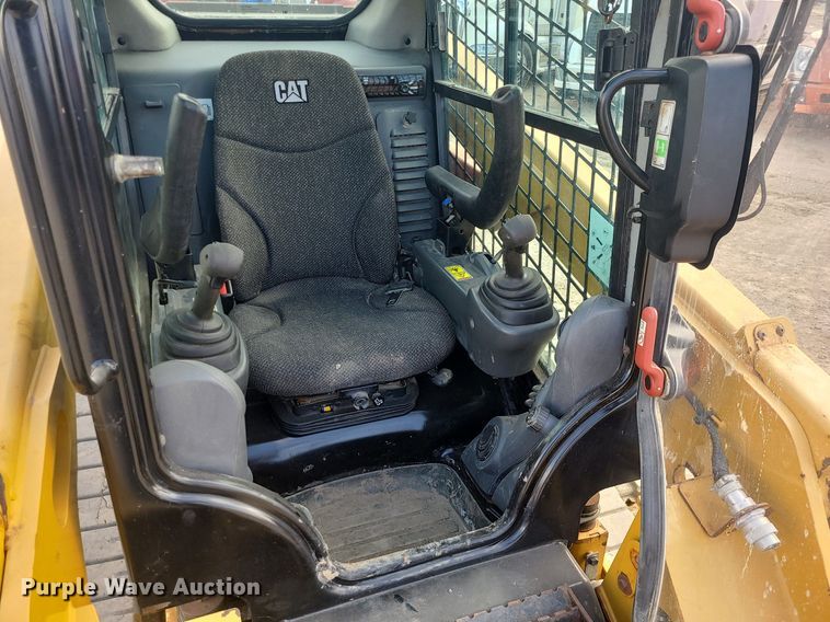 image for item MX9615 2016 Caterpillar 259D  tracked skid steer loader